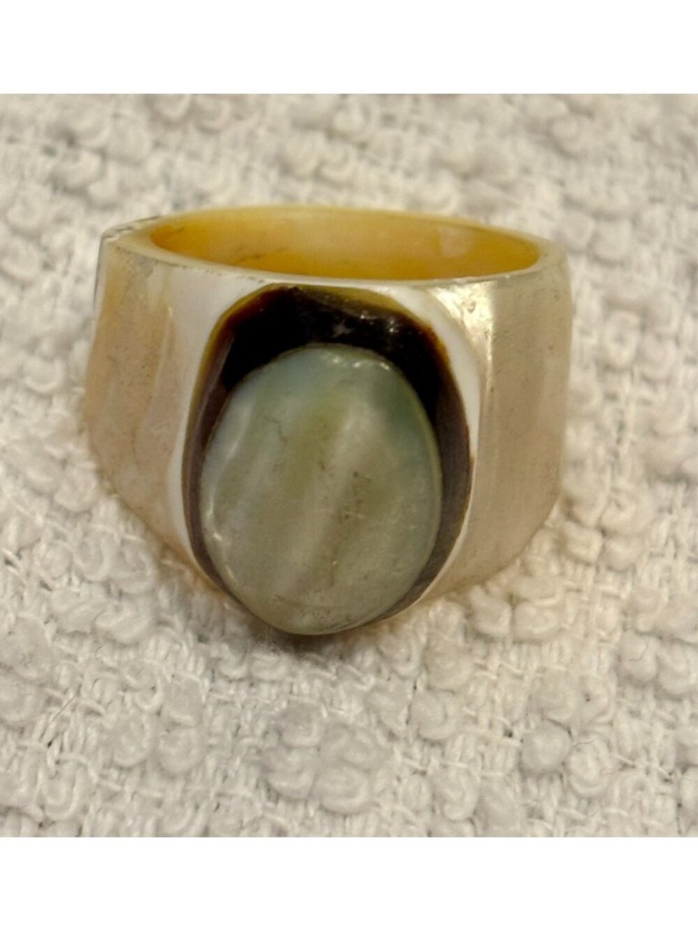 1970s Hand Carved Smokey Mother Of Pearl Ring-Size 6